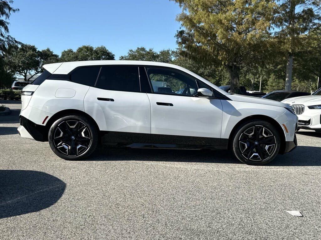 2024 BMW iX