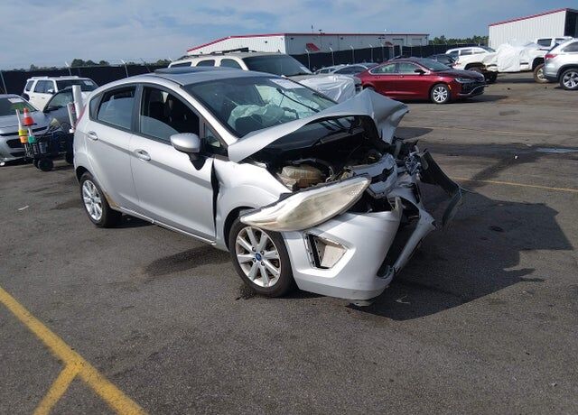 2012 FORD Fiesta