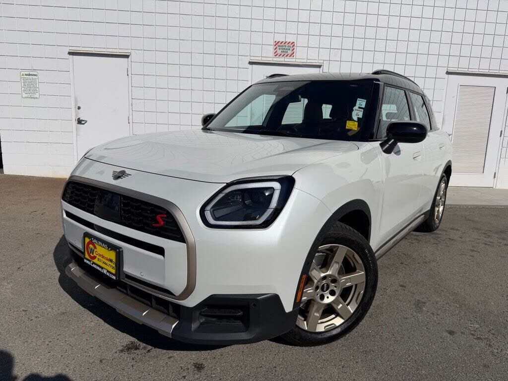 2025 MINI Countryman