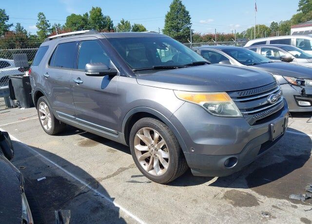 2013 FORD Explorer