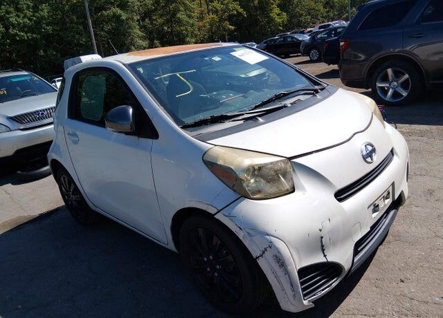 2013 TOYOTA Scion