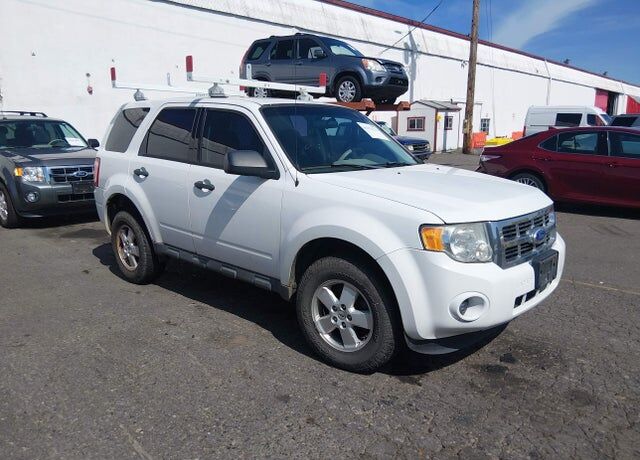 2011 FORD Escape