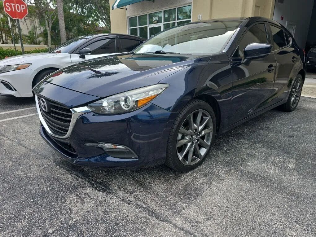 2018 MAZDA Mazda3