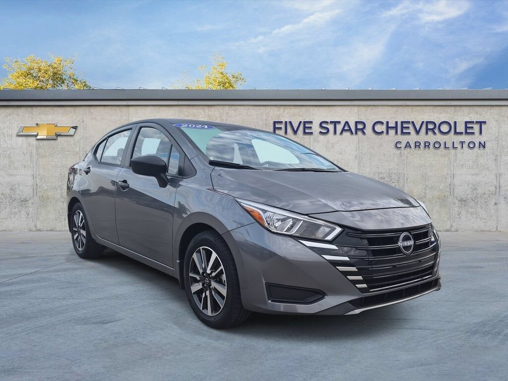 2024 NISSAN Versa