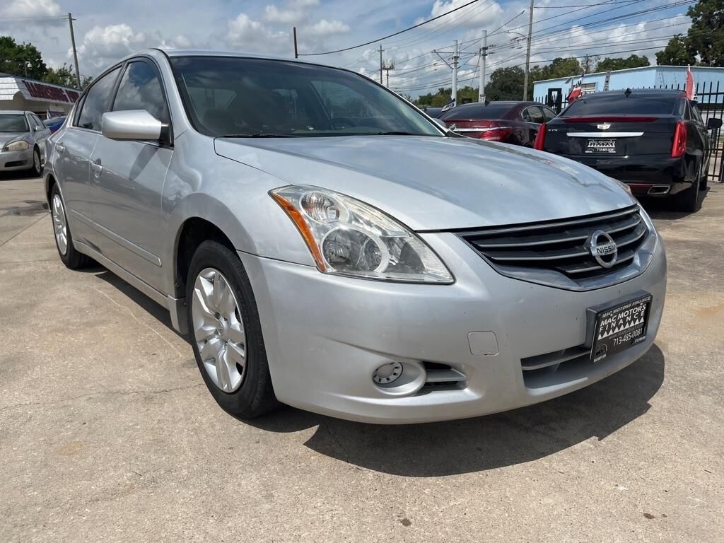 2012 NISSAN Altima