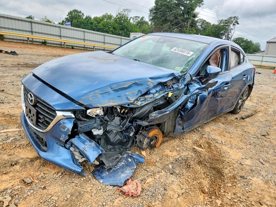 2018 MAZDA Mazda3