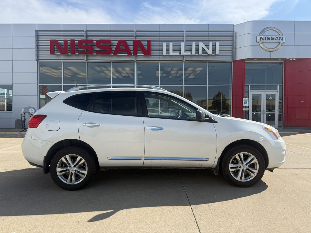 2015 NISSAN Rogue