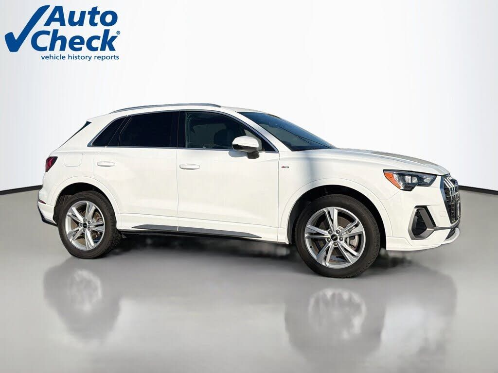2021 AUDI Q3