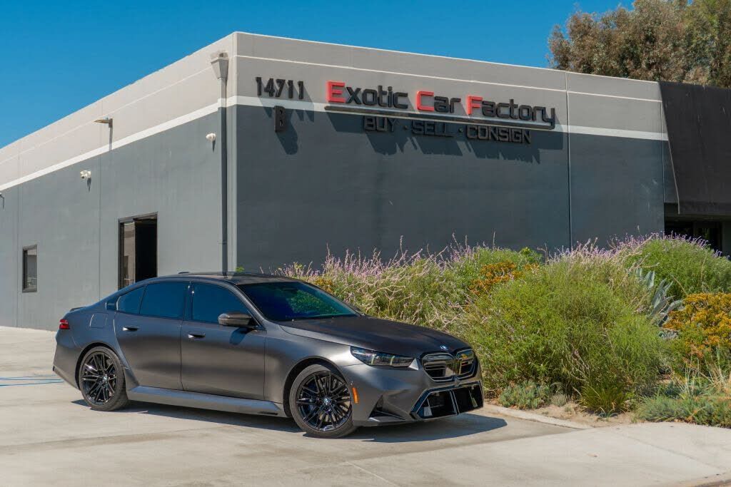 2025 BMW M5