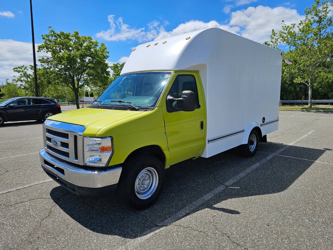 2013 FORD E-350