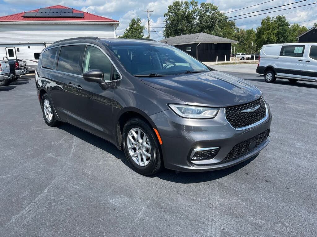 2022 CHRYSLER Pacifica