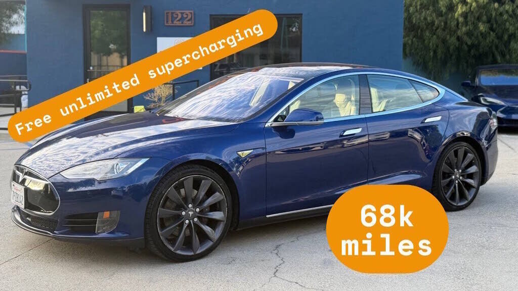 2015 TESLA Model S