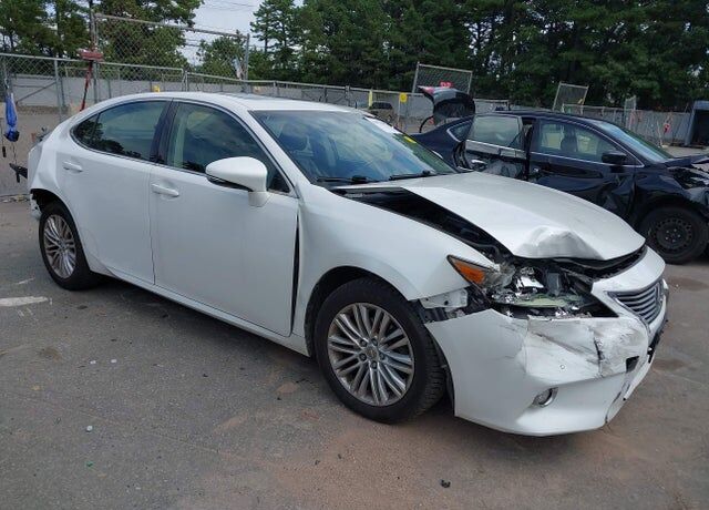 2015 LEXUS ES