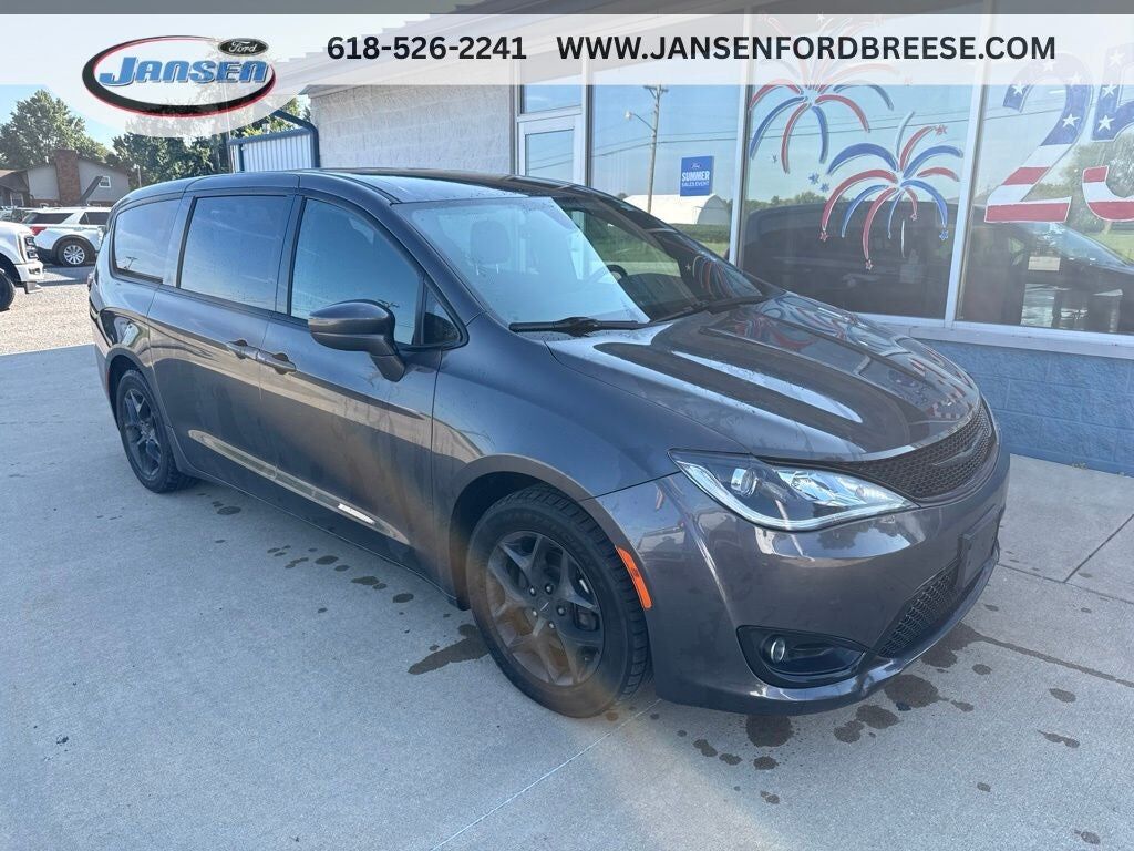 2019 CHRYSLER Pacifica