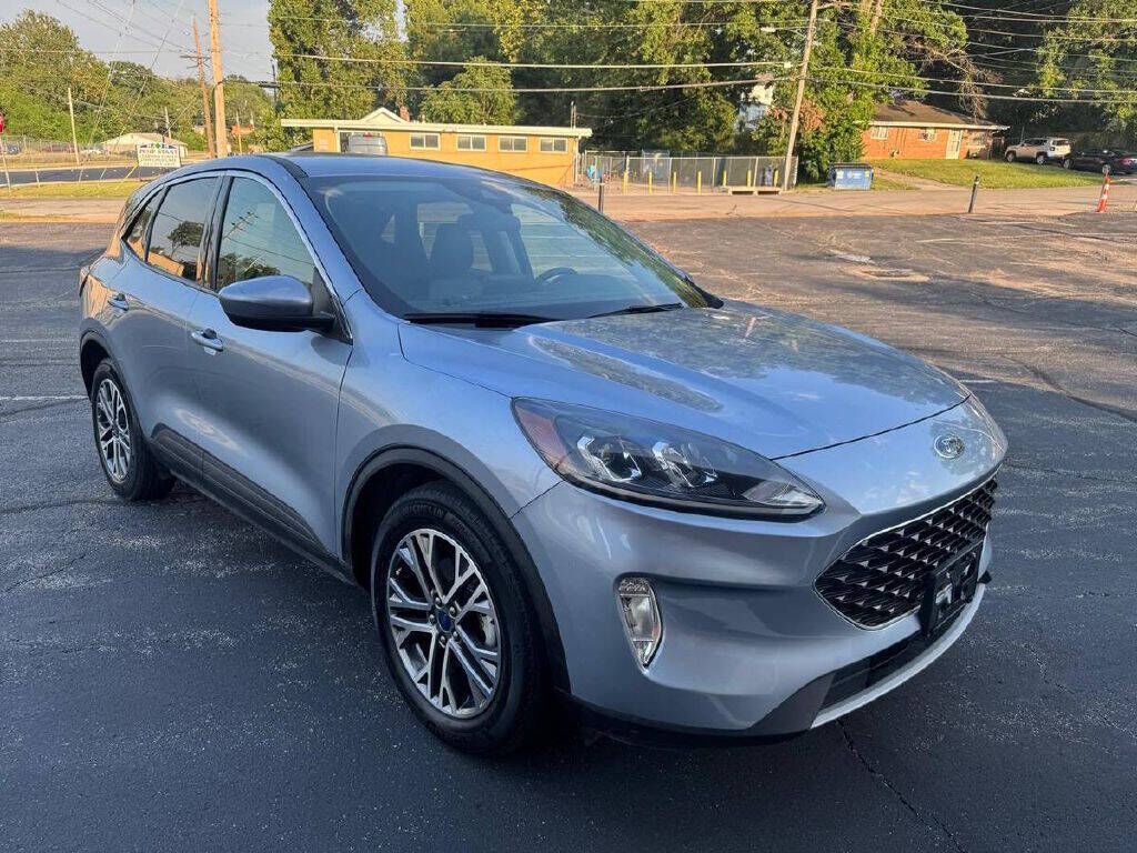 2022 FORD Escape