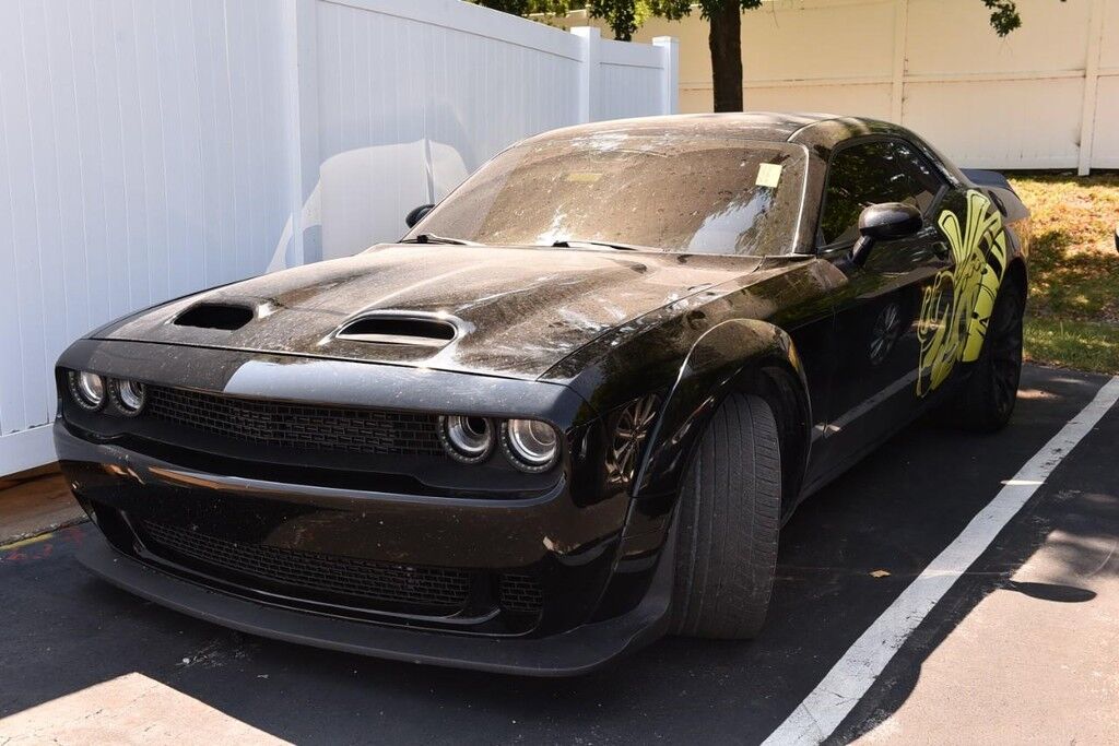 2017 DODGE Challenger