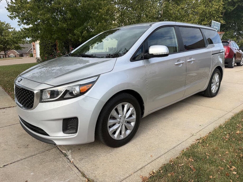 2017 KIA Sedona