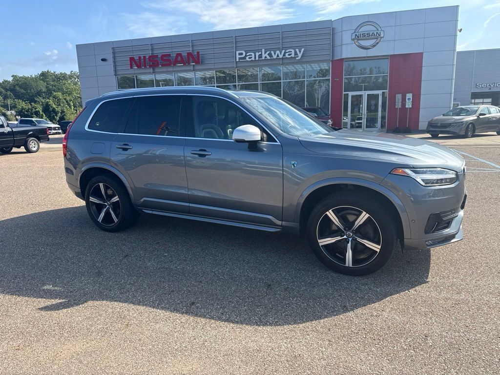2018 VOLVO XC90