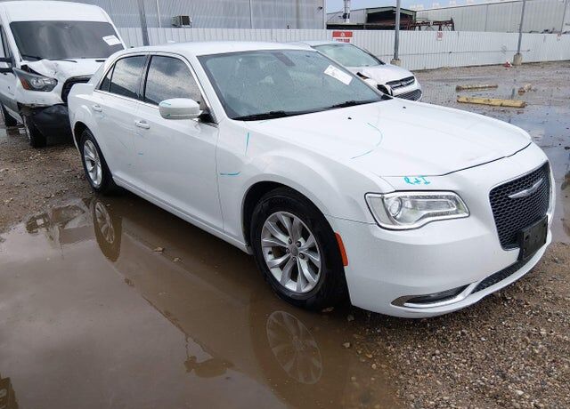 2015 CHRYSLER 300