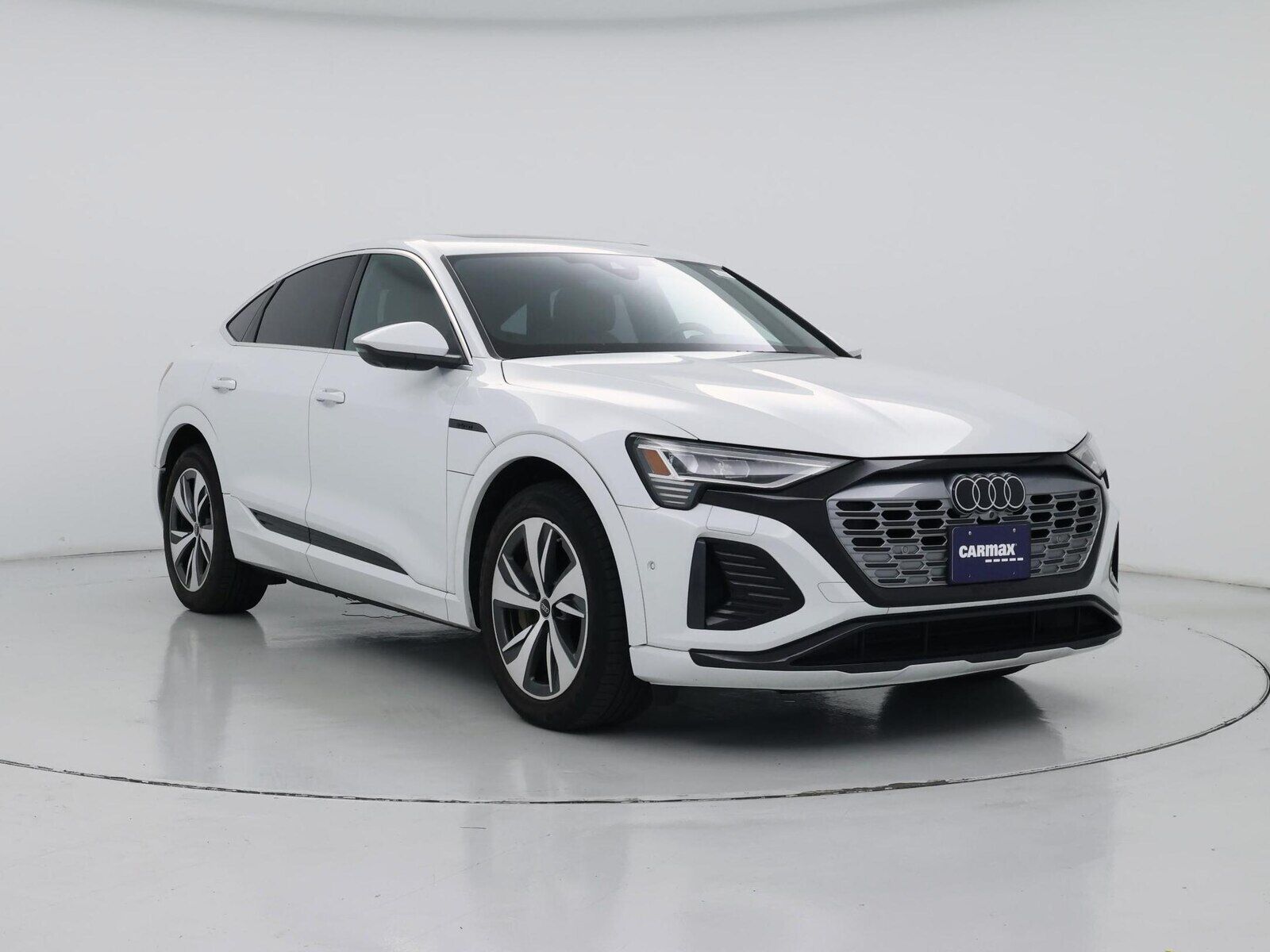 2024 Audi Q8
