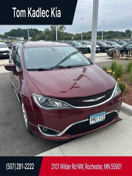 2017 CHRYSLER Pacifica