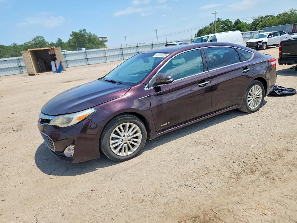2013 TOYOTA Avalon