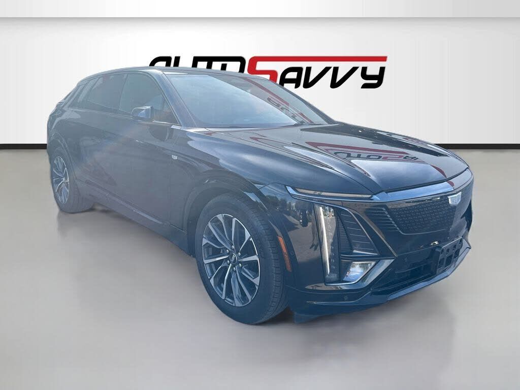 2025 CADILLAC Lyriq