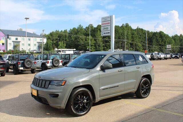 2022 JEEP Grand Cherokee