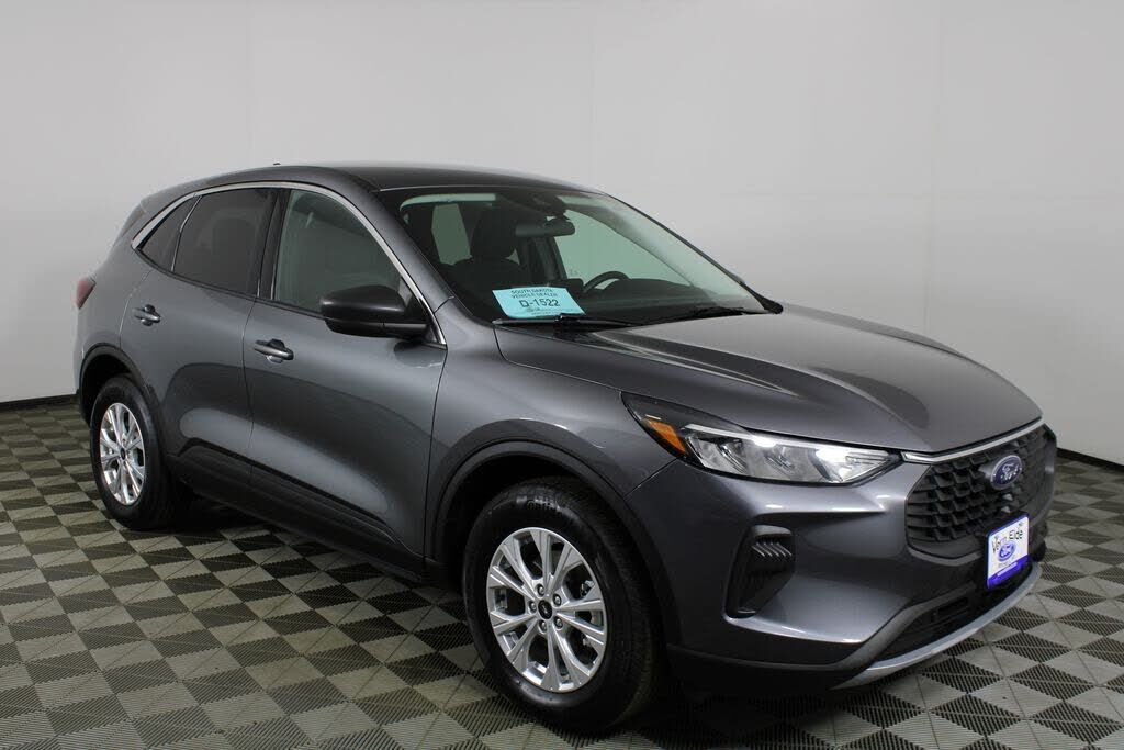 2023 FORD Escape