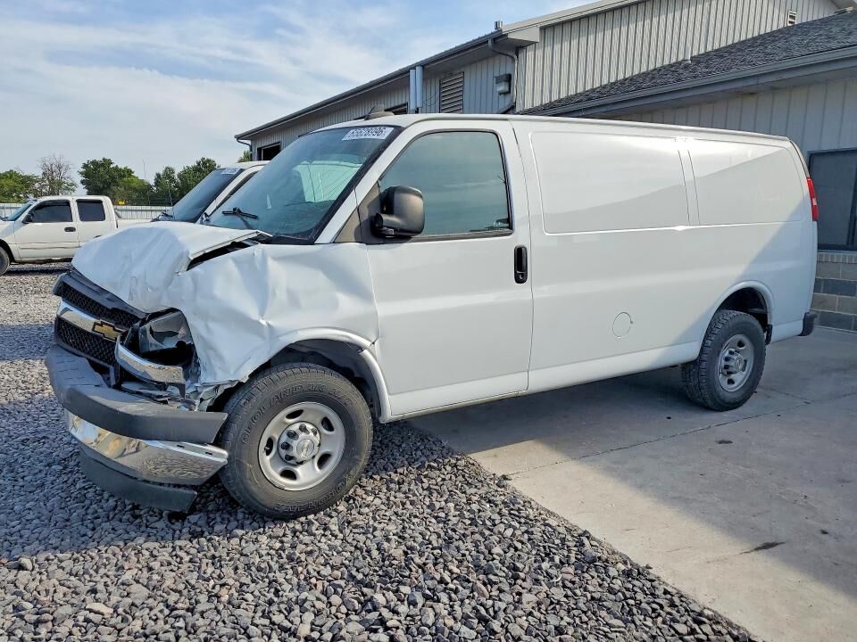 2023 CHEVROLET Express