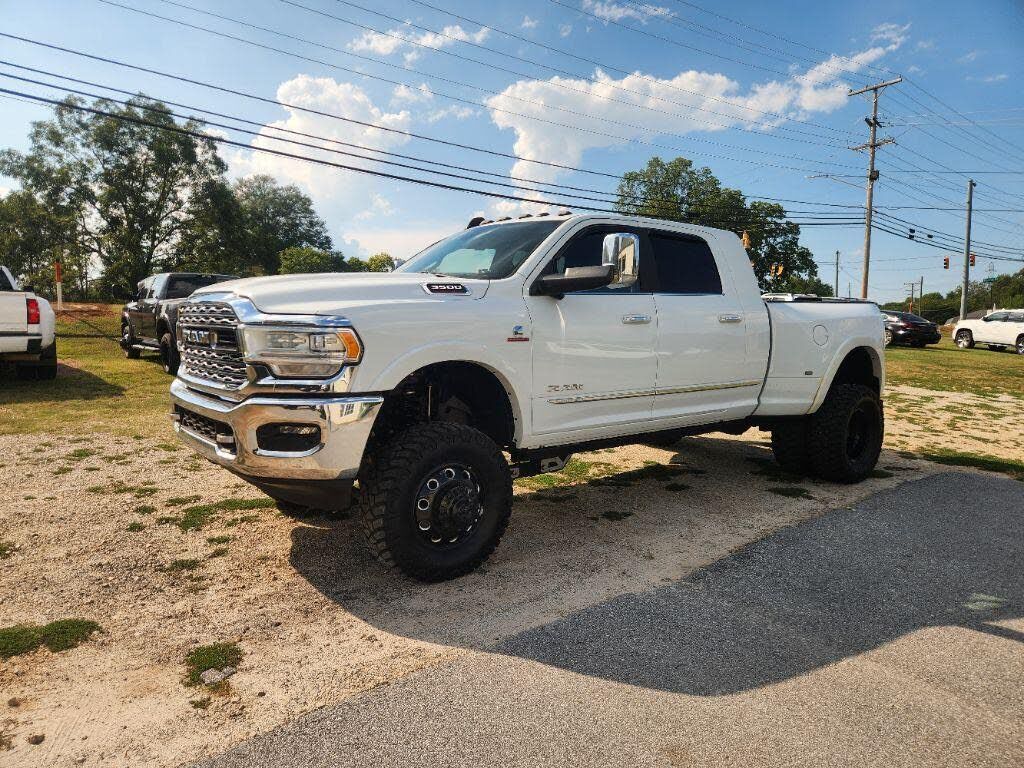 2022 RAM 3500