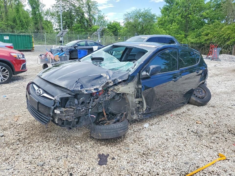 2013 HYUNDAI Accent