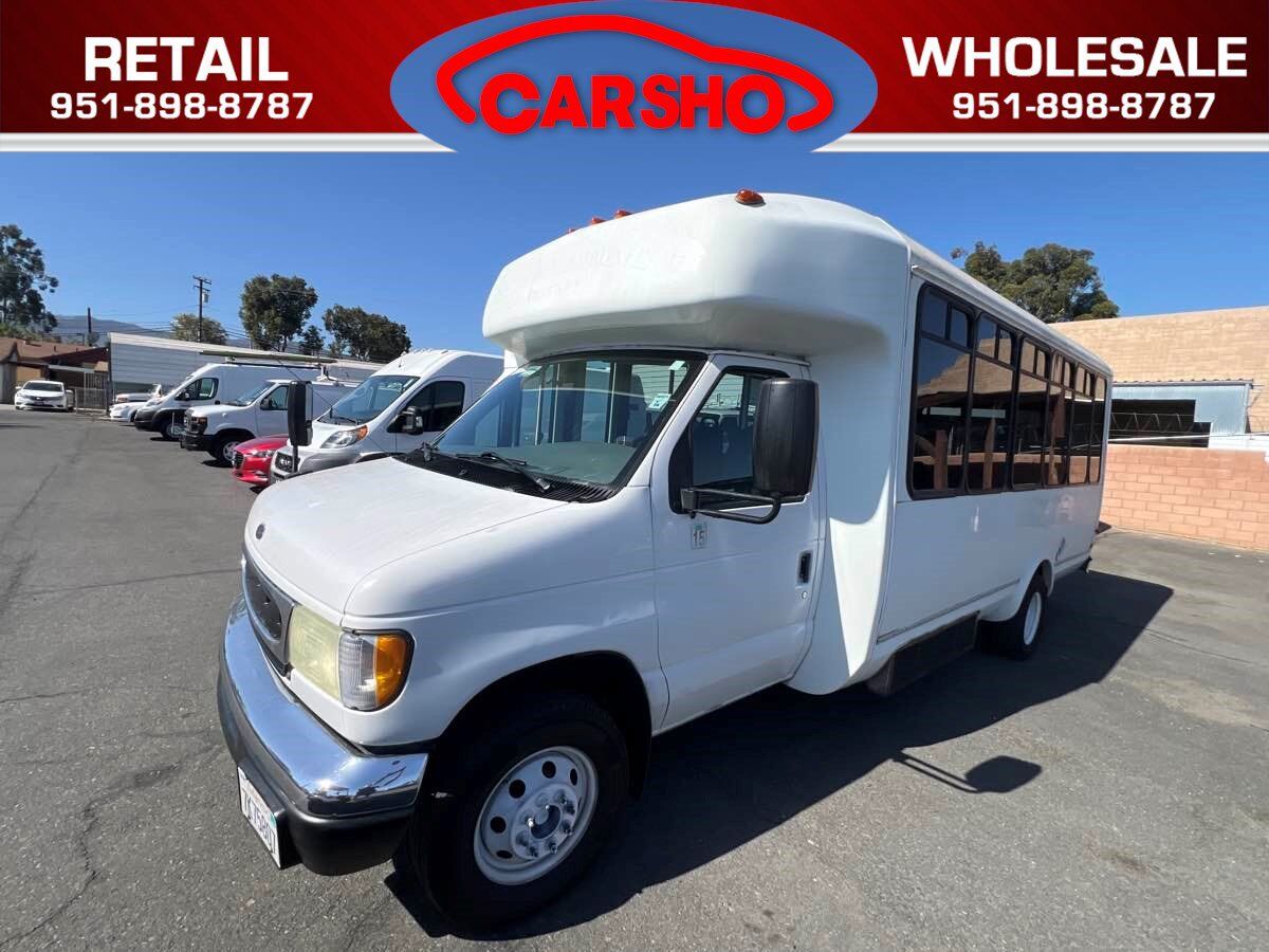 2002 FORD E-450