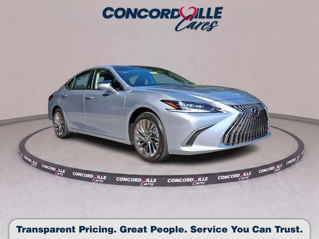 2025 LEXUS ES