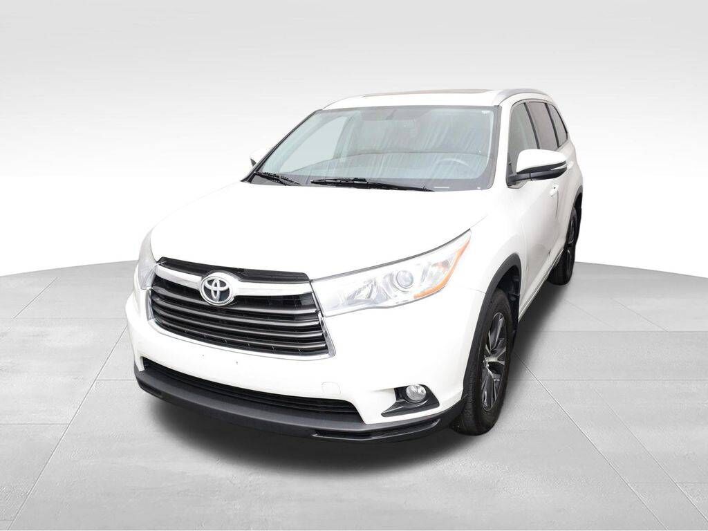 2016 TOYOTA Highlander