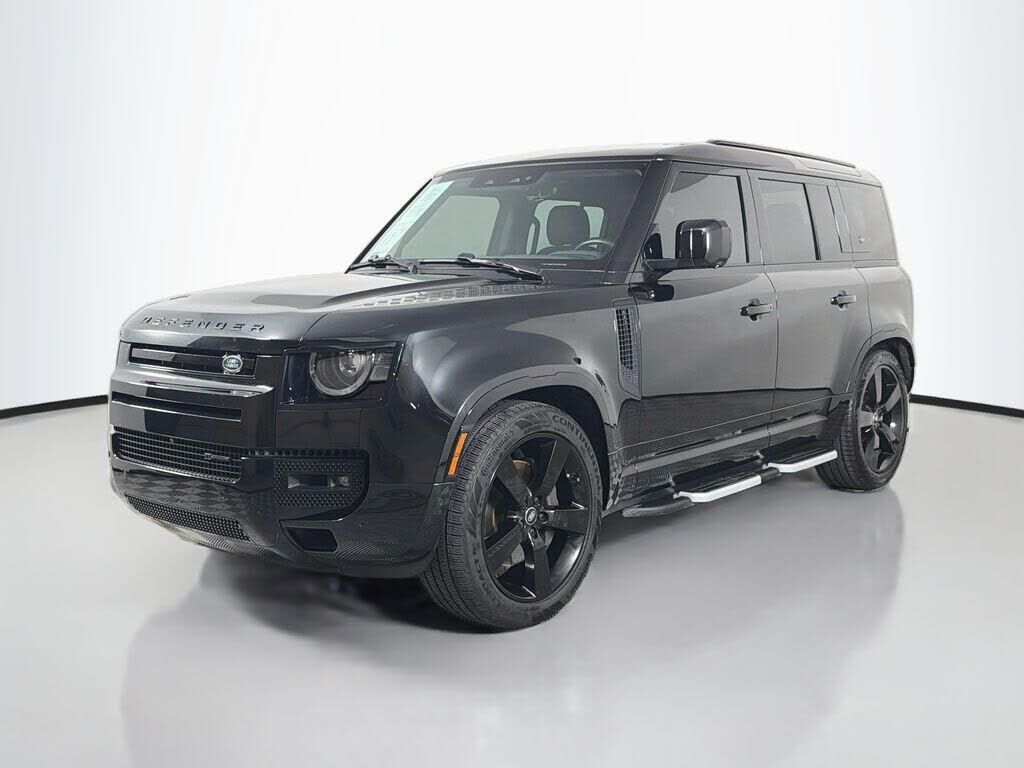 2023 LAND ROVER Defender