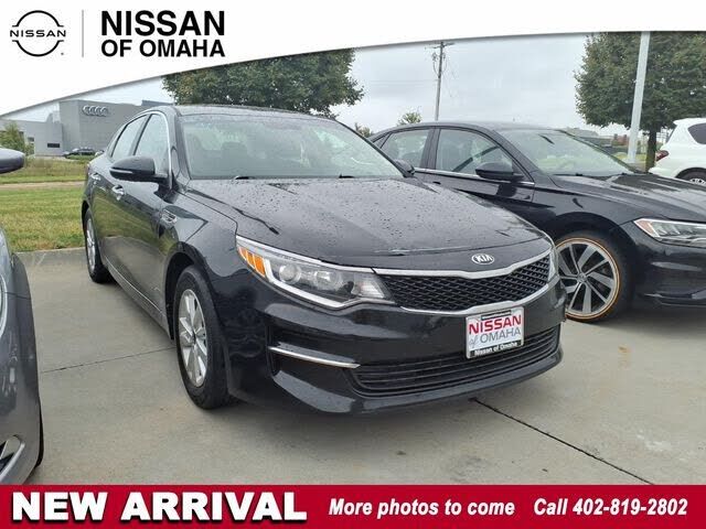 2017 KIA Optima