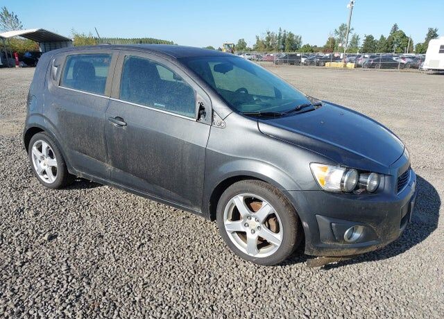 2016 CHEVROLET Sonic