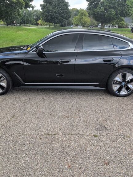 2024 BMW i4