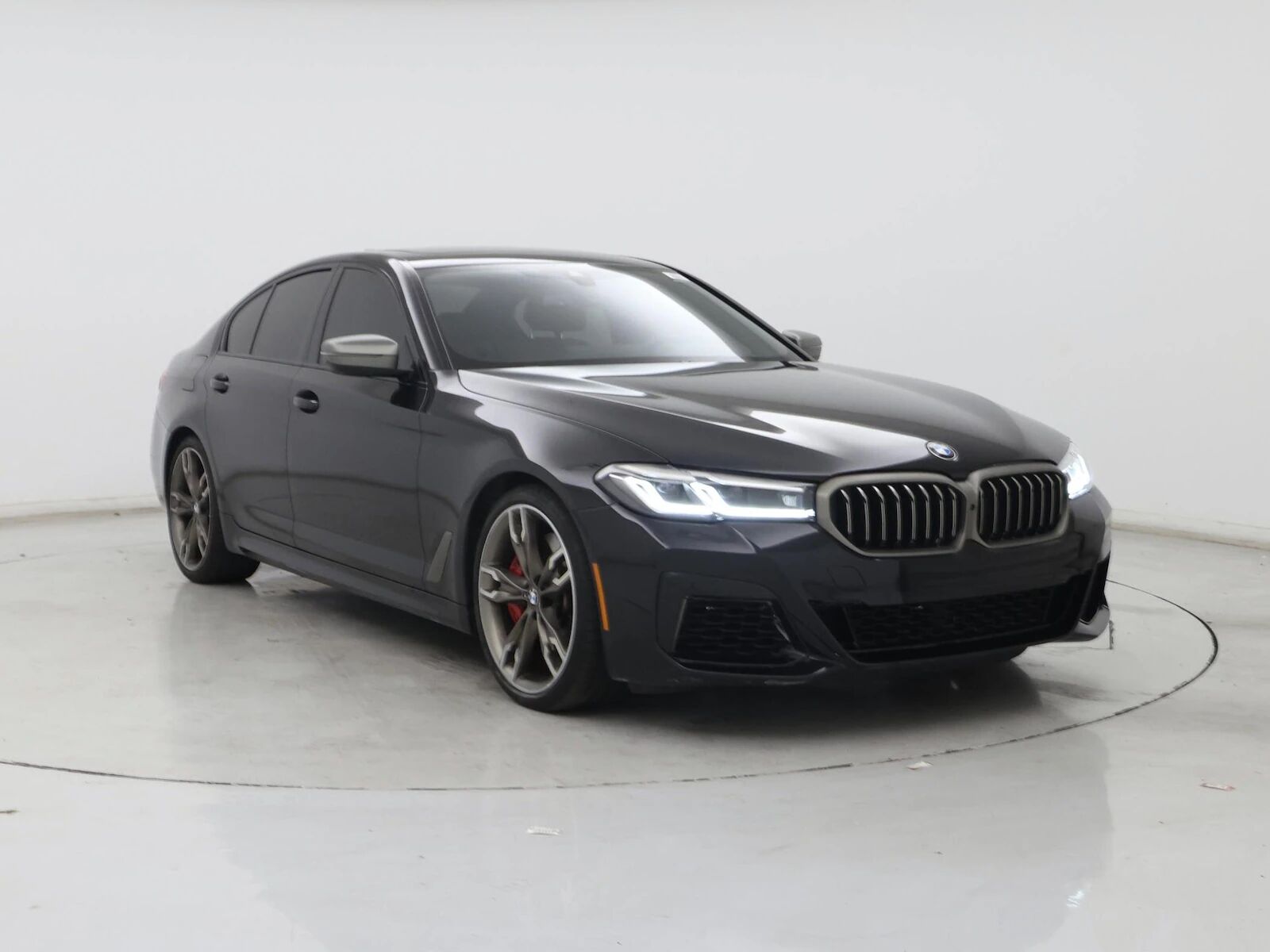 2022 BMW M550i
