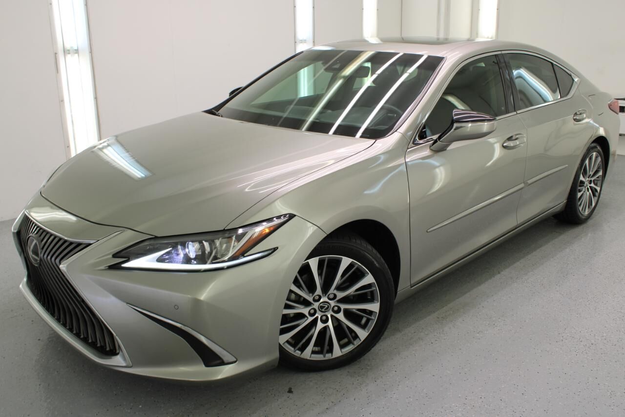 2019 Lexus ES