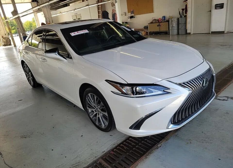 2021 Lexus ES / ES HYBRID