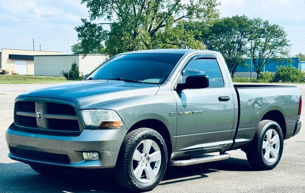 2012 DODGE Ram