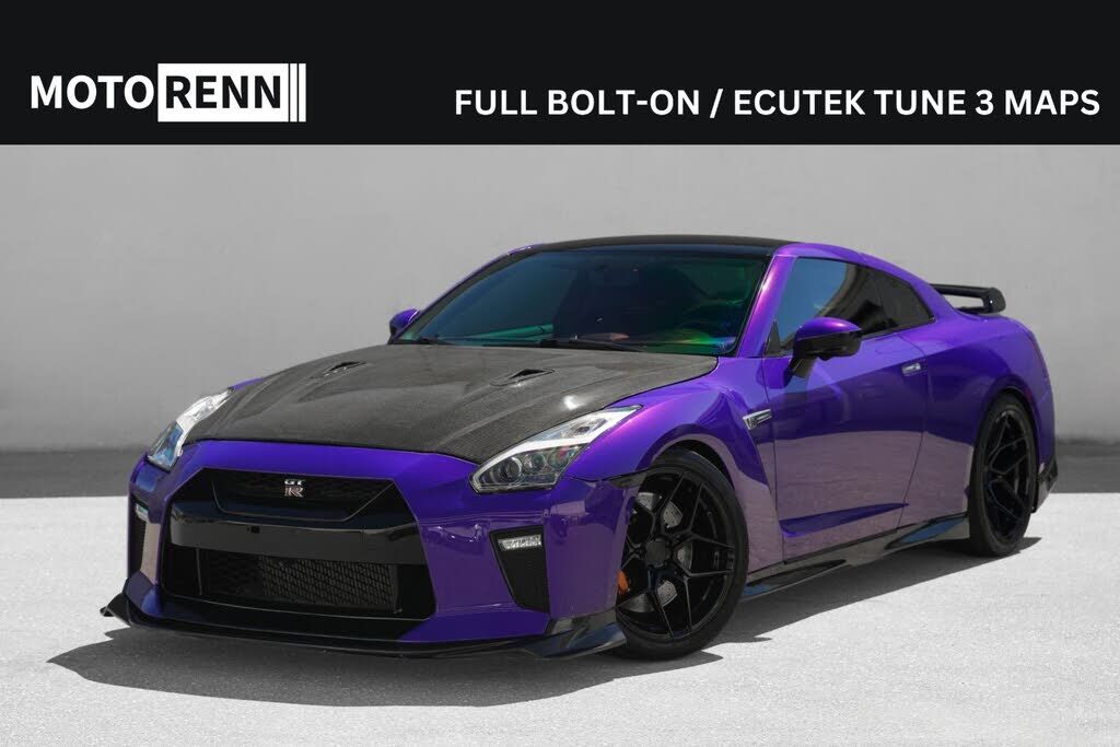 2014 NISSAN GT-R