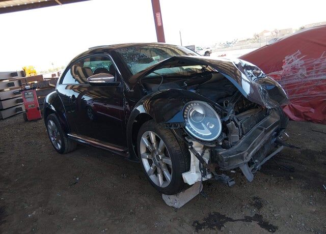 2013 VOLKSWAGEN Beetle