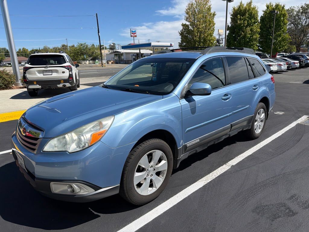 2012 SUBARU Outback