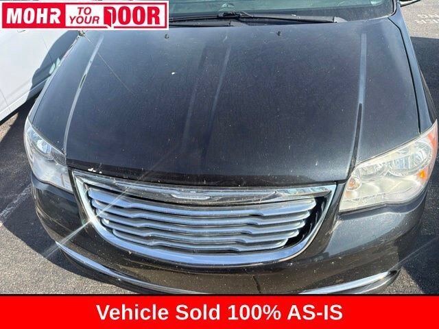 2016 CHRYSLER Town and Country