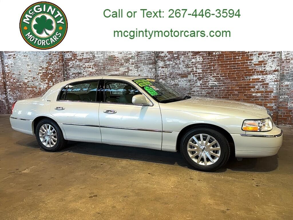 2007 LINCOLN Town Car