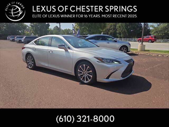 2021 LEXUS ES