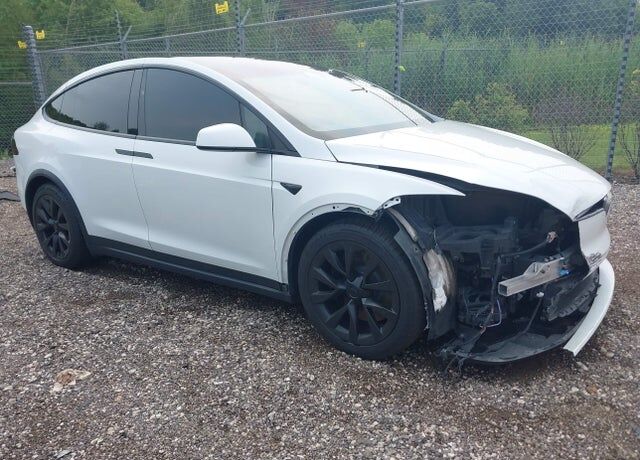 2022 TESLA Model X